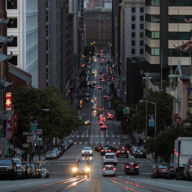 Parents evaluating schools in Netherlands